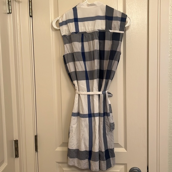 Sleeveless Burberry dress - Picture 3 of 10